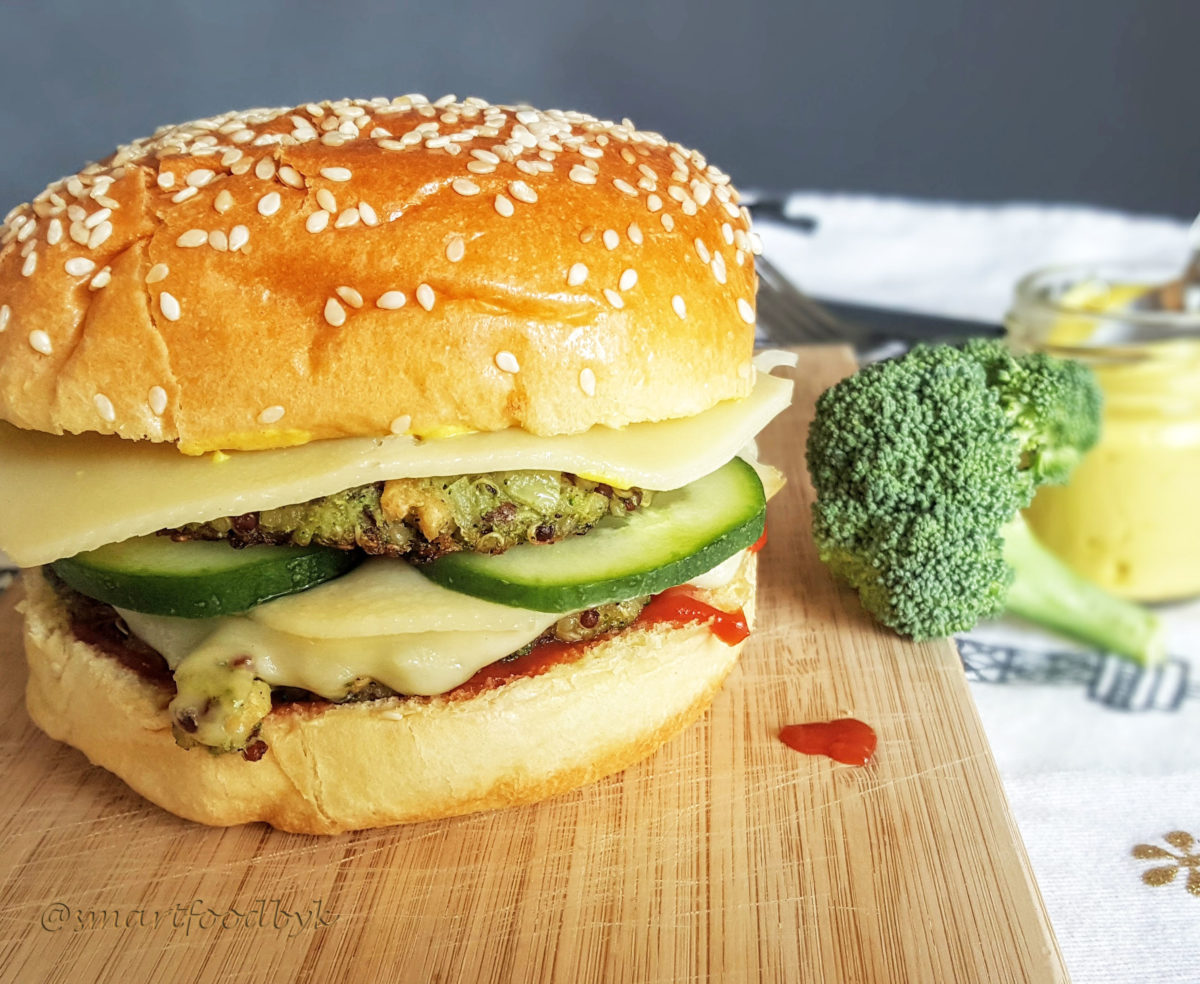 Broccoli & quinoa double veggie burger