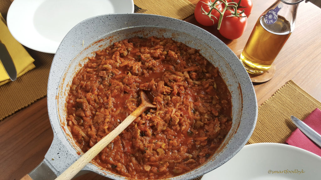 Veggie Bolognese sauce. Sauce bolognese végétarienne.