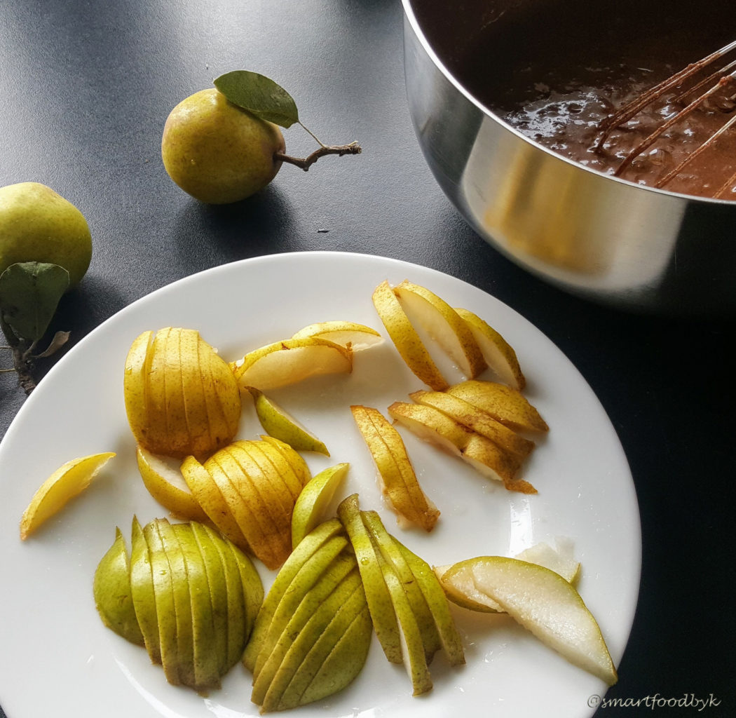 Gateau Aux Poires Amandes Grillees Et Chocolat Vegan Et Sans Gluten Smart Food By K