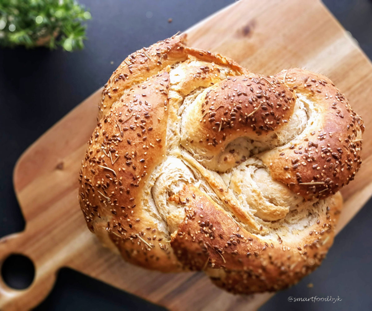 Savoury brioche with thyme, rosemary, sesame & flaxseeds
