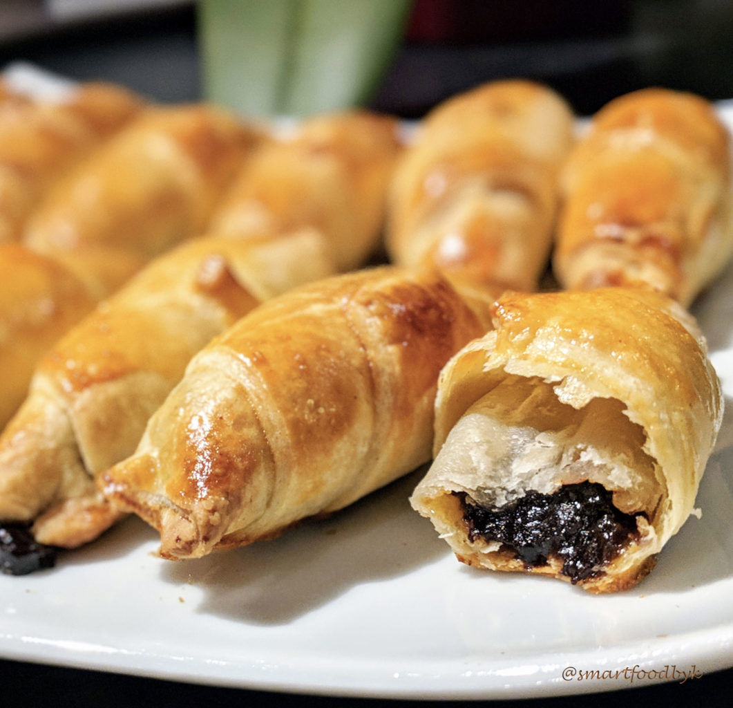 Super easy puff pastries, sweet or savoury