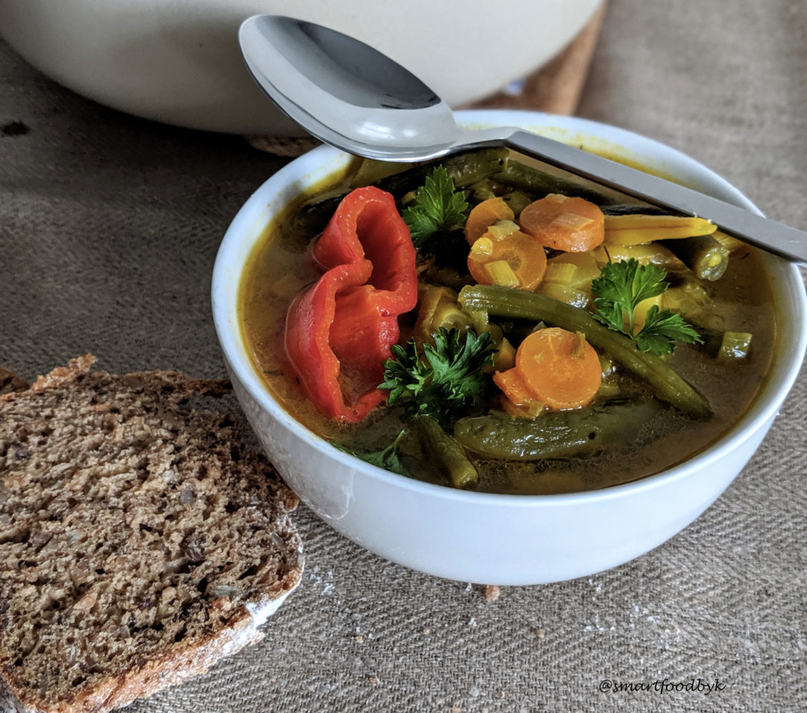 Yellow, green and purple green-beans soup