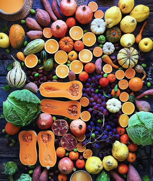 Vegetables & fruit, rainbow plant-based food. Fruit et légume, l'alimentation végétale complète 