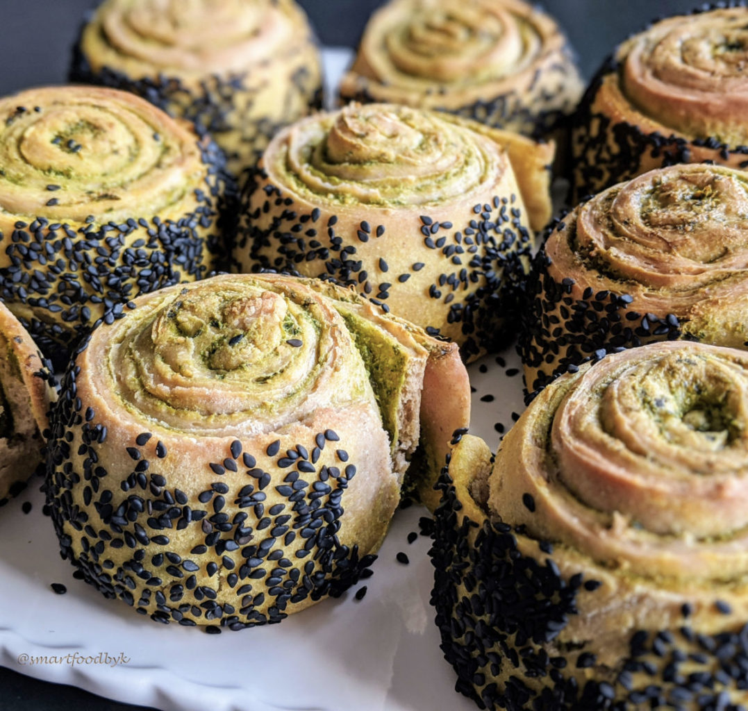 Soft dough pesto rolls