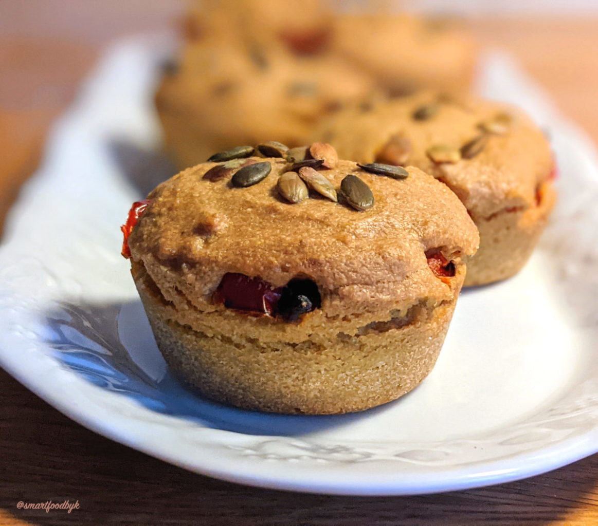 Vegan Polenta Muffins with Red Pepper &amp; Shiitake - Smart Food by K